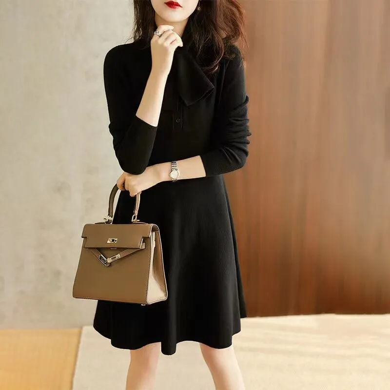 Graceful Vintage Charm- Elegant Soft Kit Office Dress for Autumn/Winter