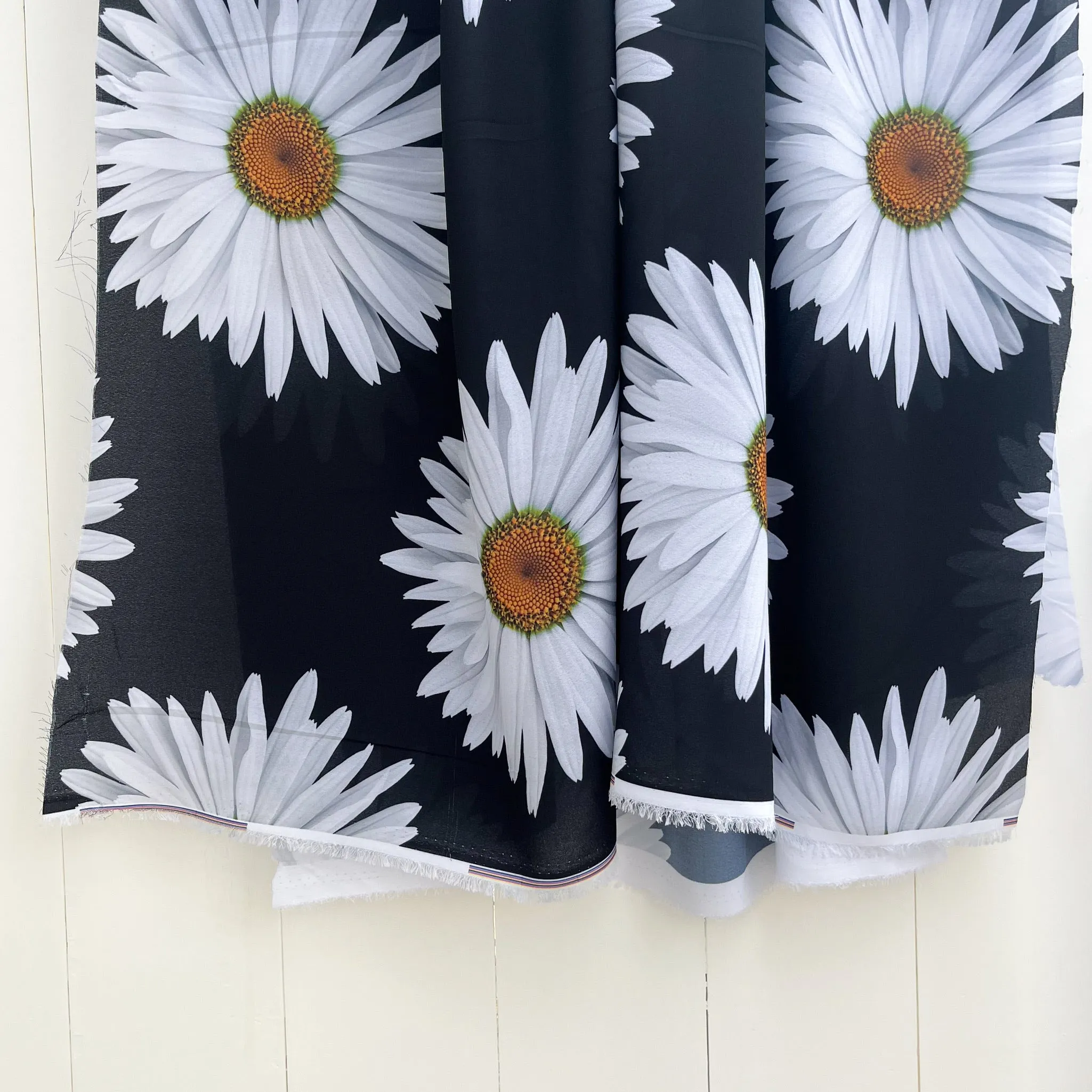 Norma Kamali - Large Scale Daisy Chiffon - 1/2 Yard