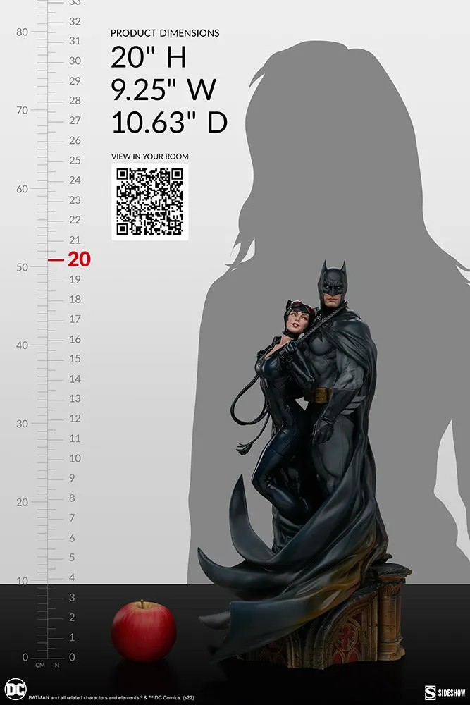 PRE-ORDER: Sideshow Collectibles DC Comics Batman and Catwoman Diorama