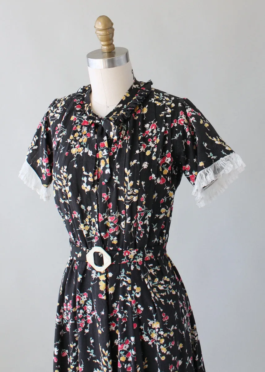 Vintage 1930s Dark Garden Floral Cotton Day Dress