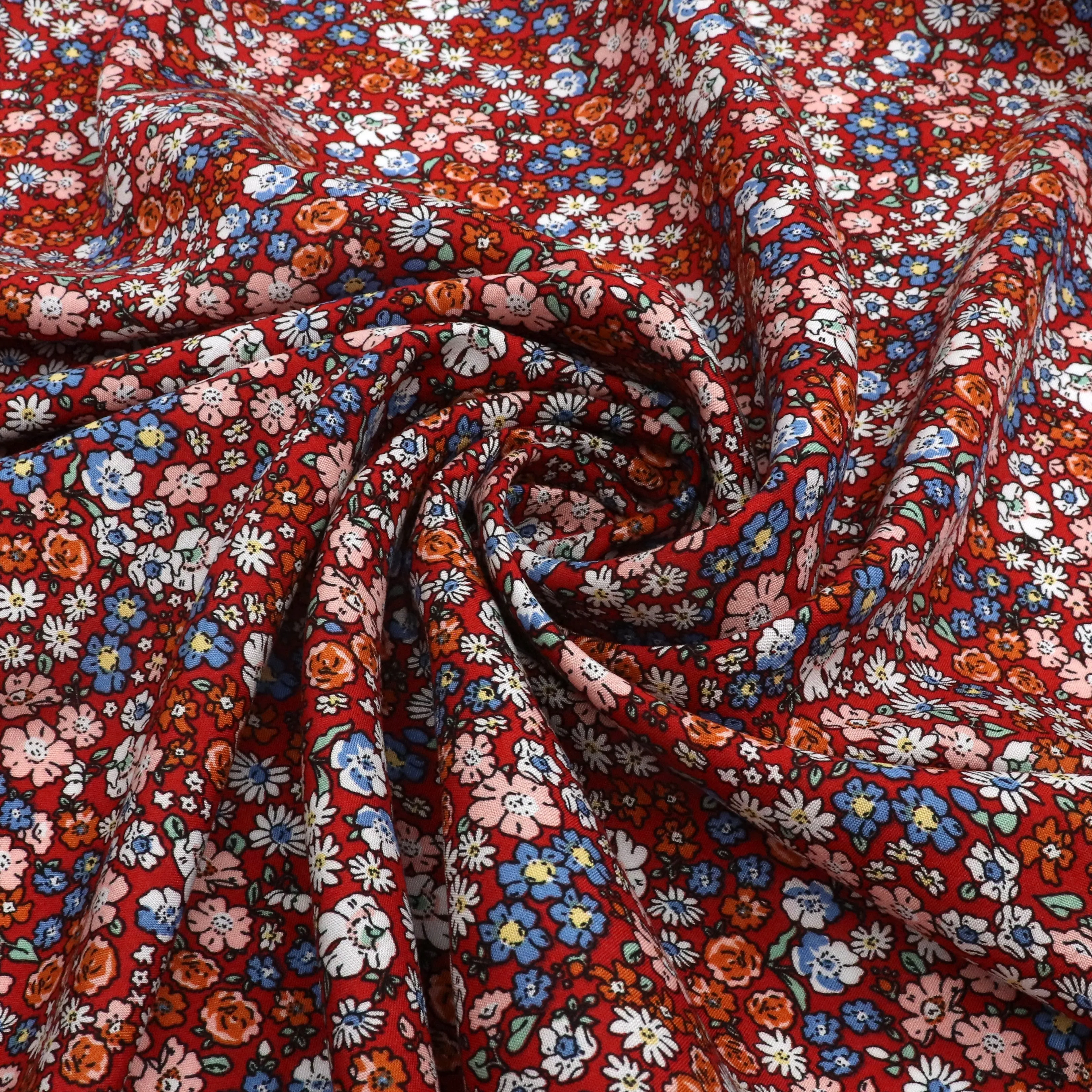 Viscose Lawn - Nostalgic Floral - Red - END OF BOLT 111cm